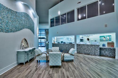 SunDestin 707 WasherDryer and WalkIn shower near The Back Porch