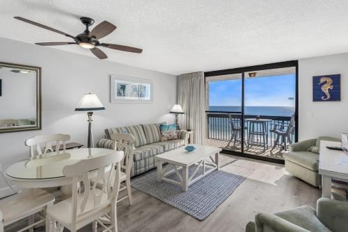 SunDestin 707 WasherDryer and WalkIn shower near The Back Porch