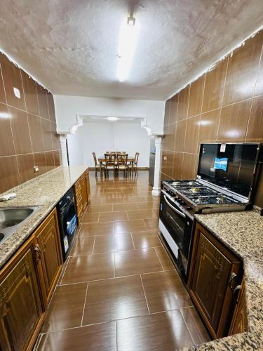 Cocina, cozy country house in Ajloun