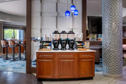 SpringHill Suites by Marriott Charleston North - image 14