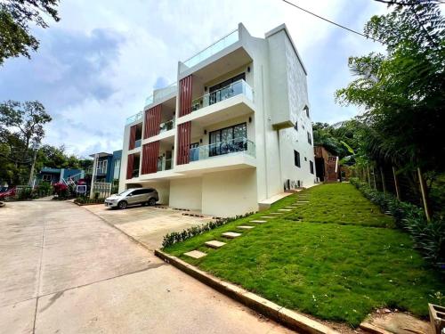 Buitenkant, Comfy Island Escape Close to Beach - Pool in Sandy Bay