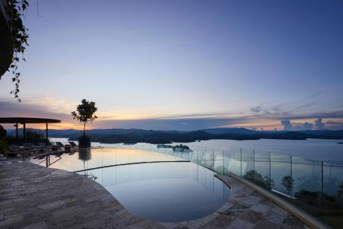 Swimming pool, Luxe Cabanas in Guatape