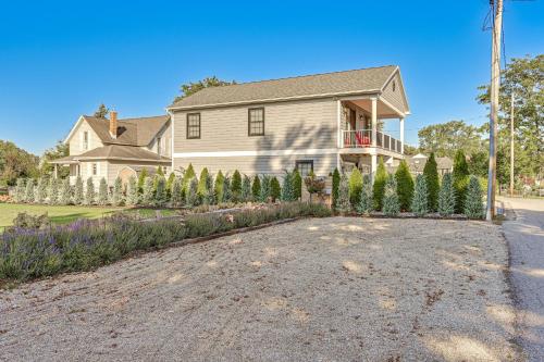 Walk to Dtwn Syracuse: Private Lake-View Home in Syracuse (IN)