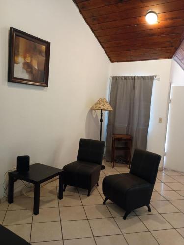 Casa cerca de la playa in Playa Hermosa