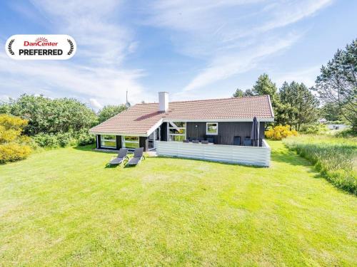  10 person holiday home in Blåvand, Unterkunft in Blåvand