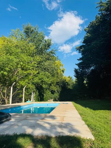 Casa con bajada al Río Potrero de los funes