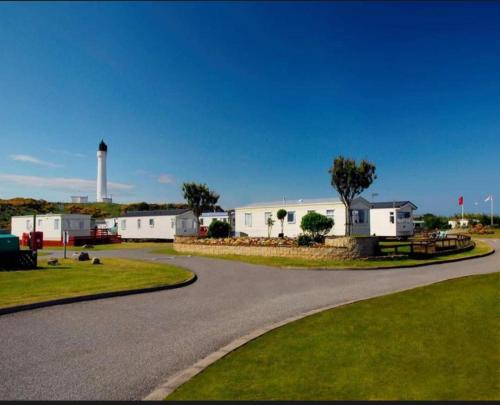 Spacious Modern Seaside Caravan in Lossiemouth