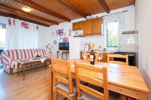 Facilities, Apartments with parking space Kampor, Rab - 5014 in Rab