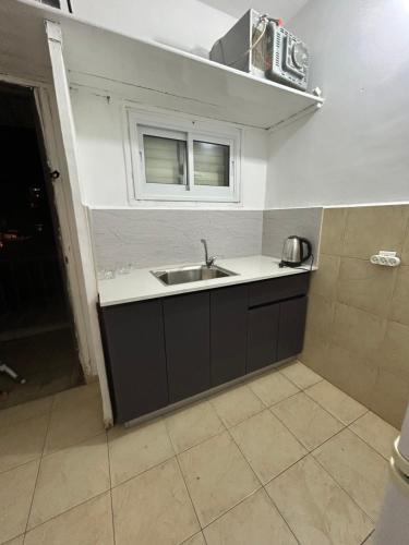 חוף הזהב in Kiryat Yam