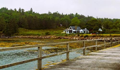 . The Cottage at Seaside in Friendship