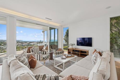 Coastal Panorama - Spectacular Views, Sleeps 8