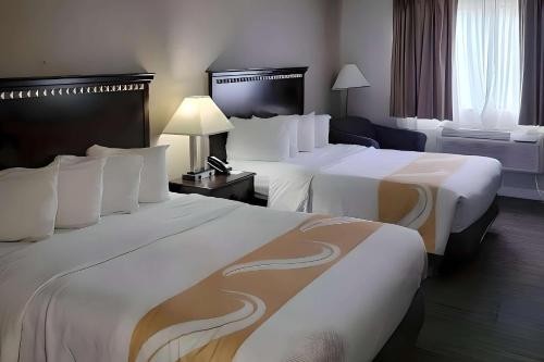 Standard Two Queen Beds Nonsmoking