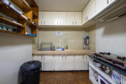 Dapur, Beautiful Home 12 pax, 2nd floor, with parking in Bansud