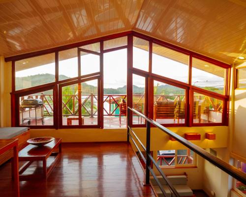 CASA DINIS -CASA GRANDE -CENTRO DE PORTOBELo in 波托韋洛