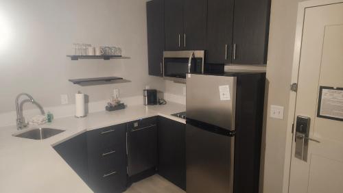 luxury hotels in Canton