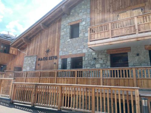 Appartement neuf aux pieds des pistes pour 10 personnes avec sauna - FR-1-570-73 in Le Bettaix