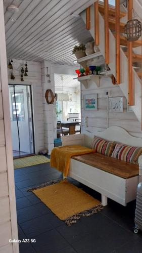 Létesítmények, Deep Lake Cottage in Vikajarvi