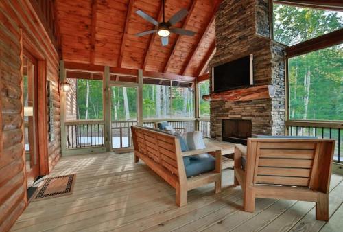 Mountain Hideaway with Hot Tub & Fire Pit, Mineral Bluff (foto 10)
