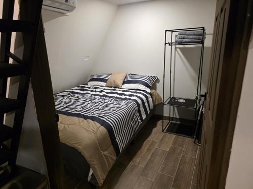 Cozy A-Frame Beach Cabin Sihu-A Casa in Acachapa