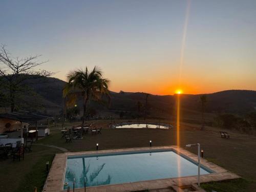Espaço fazendinha por do Sol da piscina (Espaco fazendinha por do Sol da piscina) in Paty Do Alferes