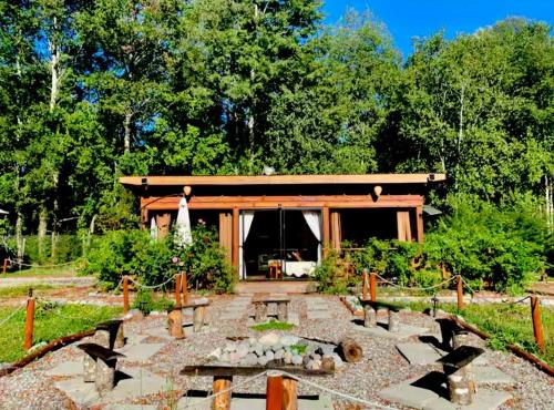 حديقة, Cabaña Victoria -Español & English- Naturaleza, Río, Bosque, Starlink Wifi (Cabana Victoria -Espanol & English- Naturaleza, Rio, Bosque, Starlink Wifi) in Quetroleufu