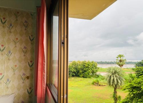 廊开 โรงแรมรอยัลจอมมณี เฮอริเทจ 4星级 酒店 餐厅