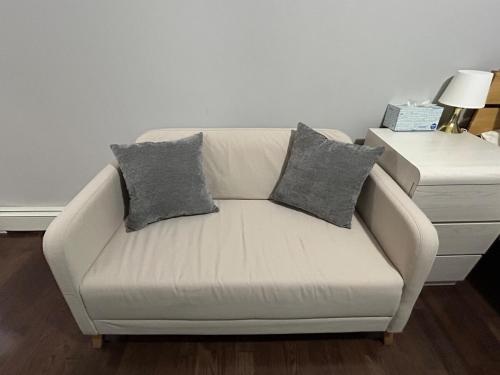 Roslyn Room 2 Private Entrance and Bathroom in Рослін (Нью-Йорк)