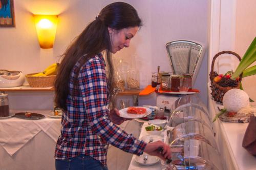 Їжа та напої, LINDENHOF Hotel Garni in Фемарн