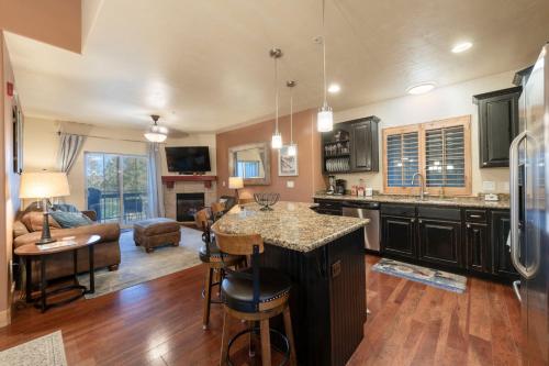 Bear Hollow 4402 condo