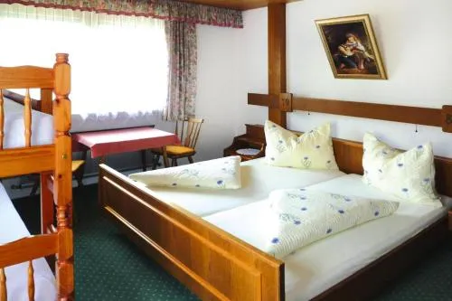 Apartment in Fügen with parking space in Fügen, Österreich