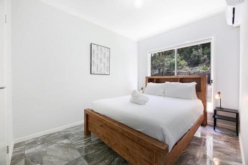 Gold Coast Family Stay - 4BR Near Theme Parks
