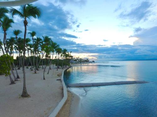 View, Residencial la ensenada, on Playa Nueva Romana in La Caña