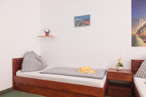 Pension San Francisco – Vienna, NY