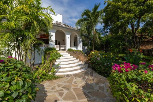 Monsoon Resort - Your Tropical Paradise in Malindi