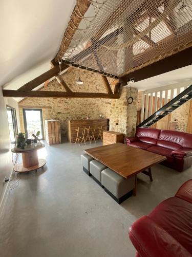 Maison familiale gîte à louer Saint-Sigismond