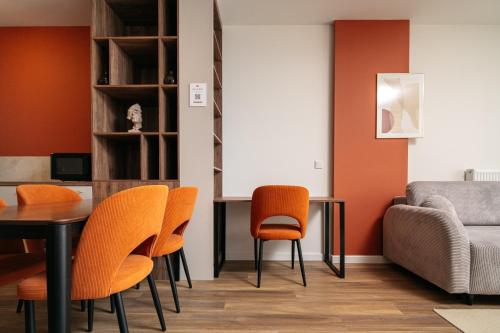 Amber & Wood 5 min to Old Town Parking River View & Balcony by UniqueRent, Breslau