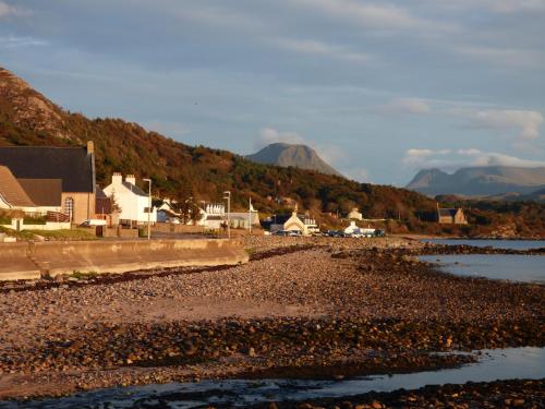 สภาพแวดล้อมโดยรอบ, Taigh Coig in แกรโลช