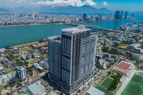 Monarchy Riverside Da Nang - Modern Stay & Pool