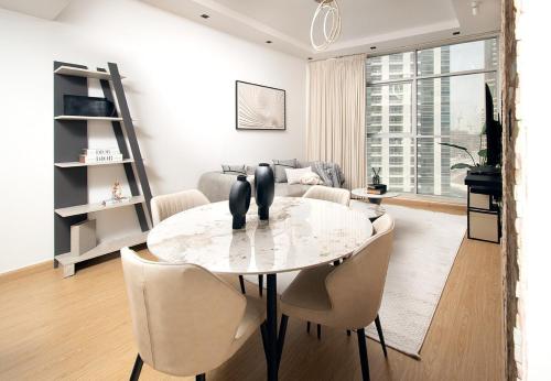 Stunning 1 Bed in Skyview JBR near ดูไบมารีนา