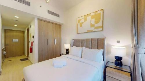 Chic Studio - Luxury Comfort - Dereva Stays, Dubaj