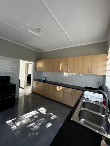 Cucina, Urban Escape Standalone Stay in Ndola