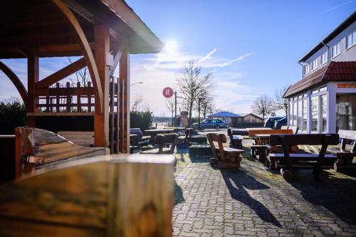 Unterkunft von außen, REGIOHOTEL Halle Leipzig Airport - #SchkeuditzerKreuz #Bar #Fruhstucksbuffet #FreeParking near Flughafen Leipzig/Halle