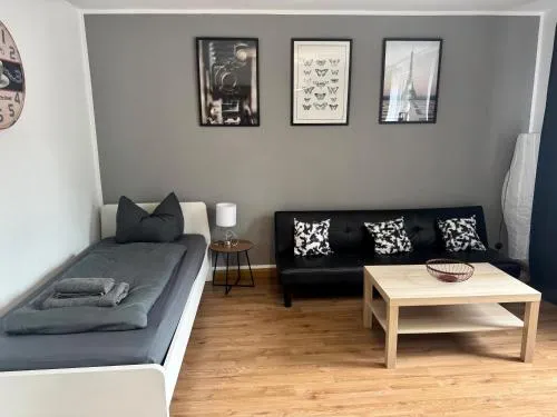 Appartement "Tom" mit 3 Schlafzimmern und Parkplatz in Kröllwitz, Deutschland