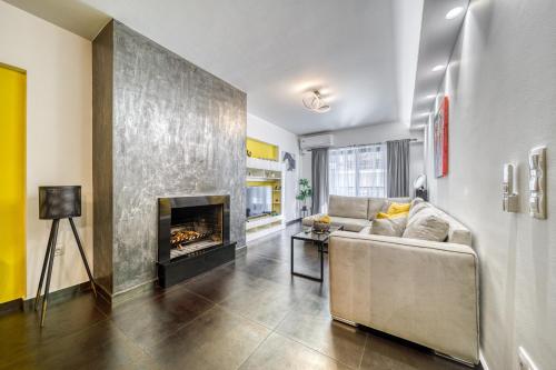 Two bedroom Lux apartment Next to the metro, Atény