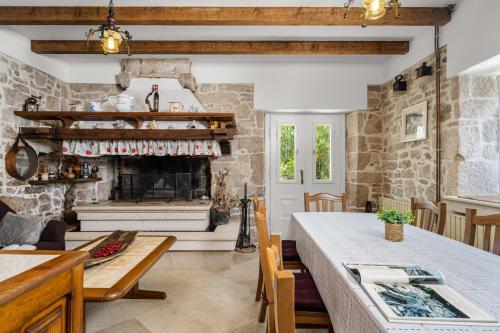 Iekārtas, Villa Stori Grod in Ruzici
