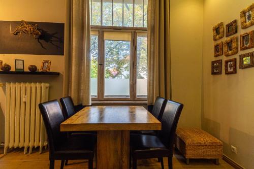 Africana Apartment by Grand Apartments - image 4