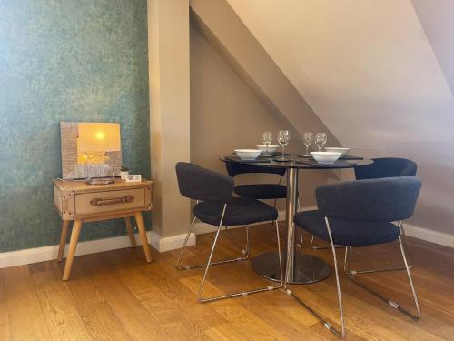 The Courtyard 2 Bedroom Apartments in Central Windsor with Parking, Windsor (Foto 7)