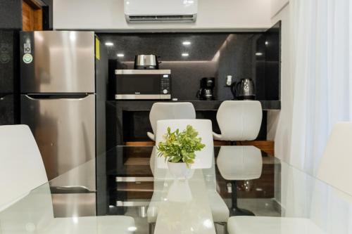 Renovated 2 BDR Beachfront by Casa Paraiso, Cancún (zdjęcie 9)