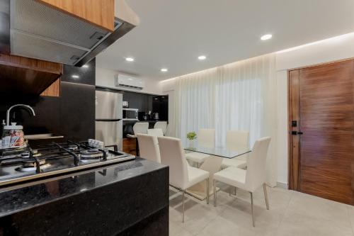Renovated 2 BDR Beachfront by Casa Paraiso, Cancún (zdjęcie 4)