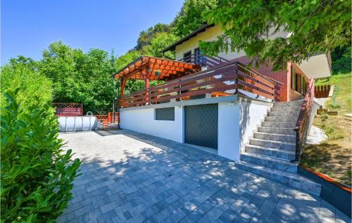 Viesnīcas āriene, 3 Bedroom Stunning Home In Harina Zlaka in Kumroveca